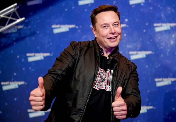 Tesla CEO Elon Musk Adds SNL Hosting Job to His To-Do List