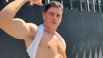 'Summer Lovin', Having a Blast' with Colombian Hunk Matthew Summer