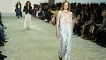 Chloé Collection Goes with the Flow as Kamali Flaunts the Blouse at Paris Fashion Week